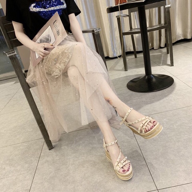SANDAL ĐINH ĐẾ XUỒNG gót 9cm