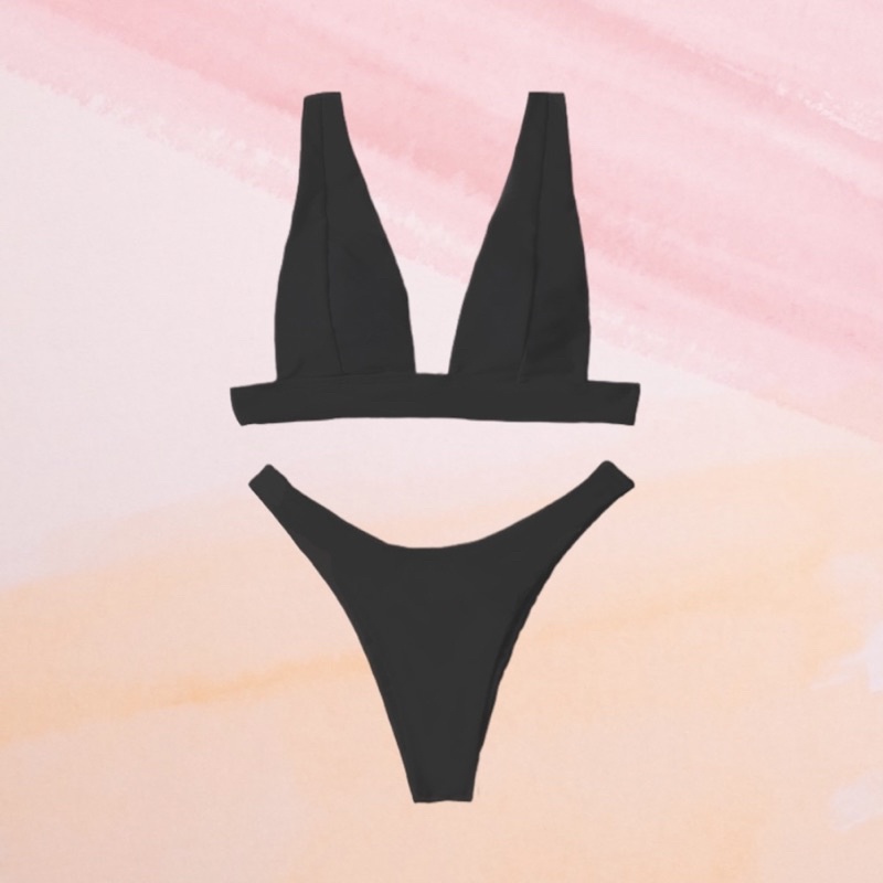 Bikini 2 mảnh xẻ ngực