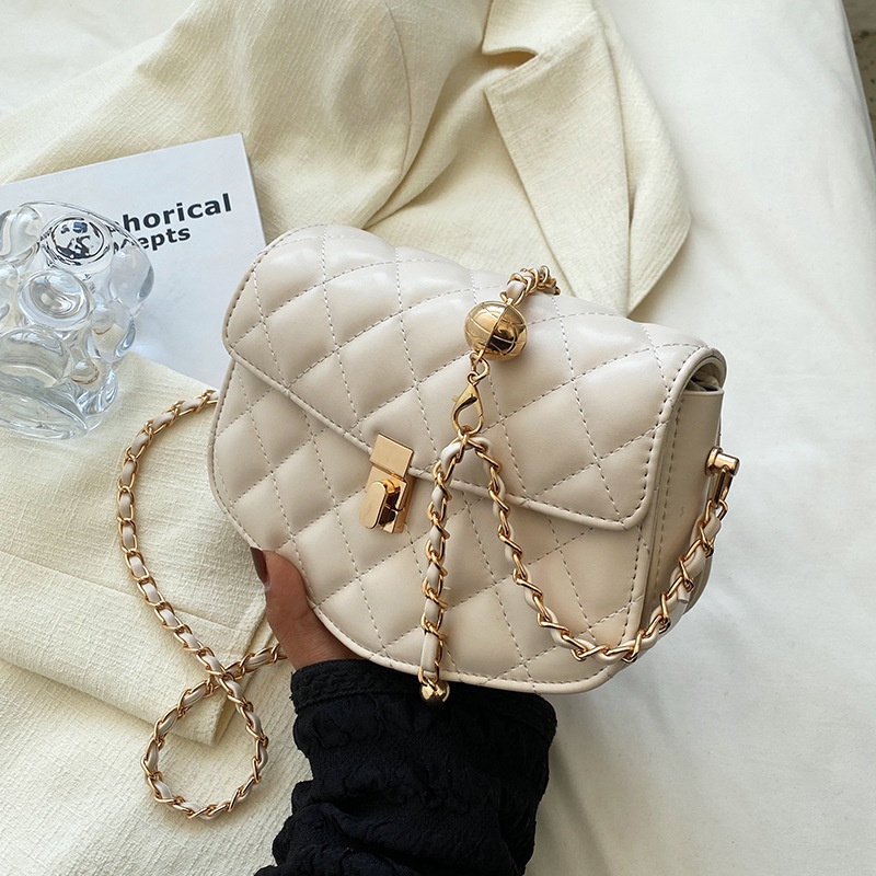 Túi Đeo Chéo Dáng Vuông Nhỏ Phối Dây Xích Thời Trang Mùa Hè Hàng Mới Dành Cho Bạn Nữ