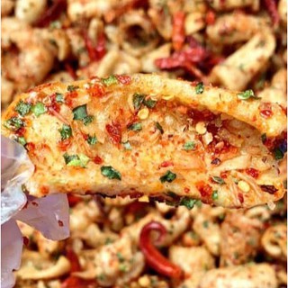 Da heo quay giòn rụm sốt mắm hành đậm đà siêu ngon lon 130gr dh35