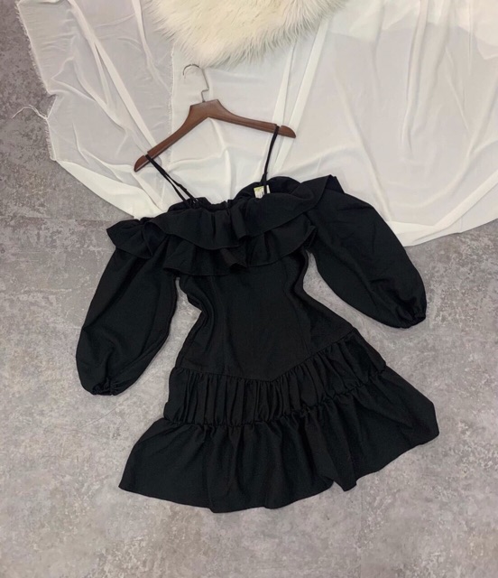 Đầm bèo tầng 2 dây xẻ vai tay dài | BigBuy360 - bigbuy360.vn