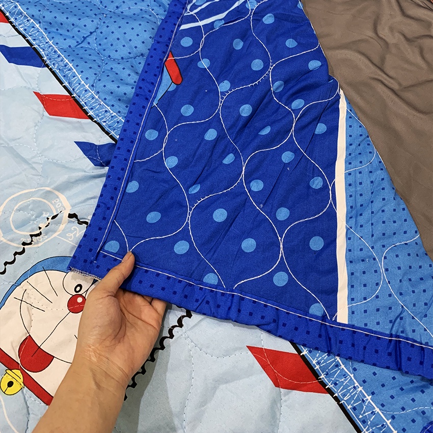 Chăn hè Cotton Poly trần bông 3 lớp hình DOREMON siêu nhẹ thấm hút mồ hôi tốt kích thước 1m7x2m -CH02