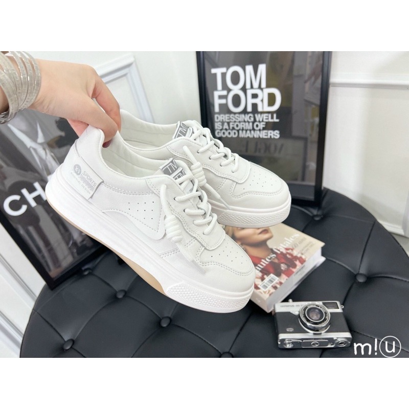 Giày thể thao lười một màu