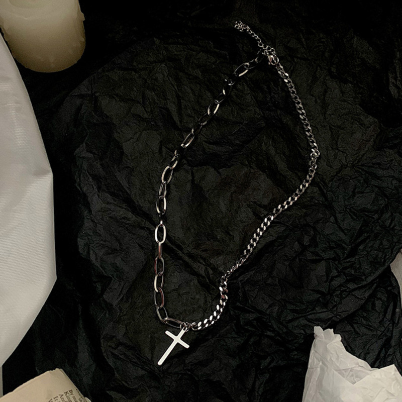 Dây Chuyền Mặt Hình Thánh Giá Chất Liệu Thép Không Gỉ 23002