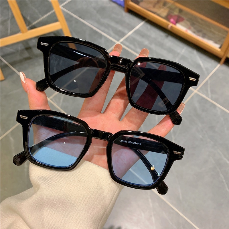 Kính Mát Hình Chữ Nhật Thời Trang Unisex
