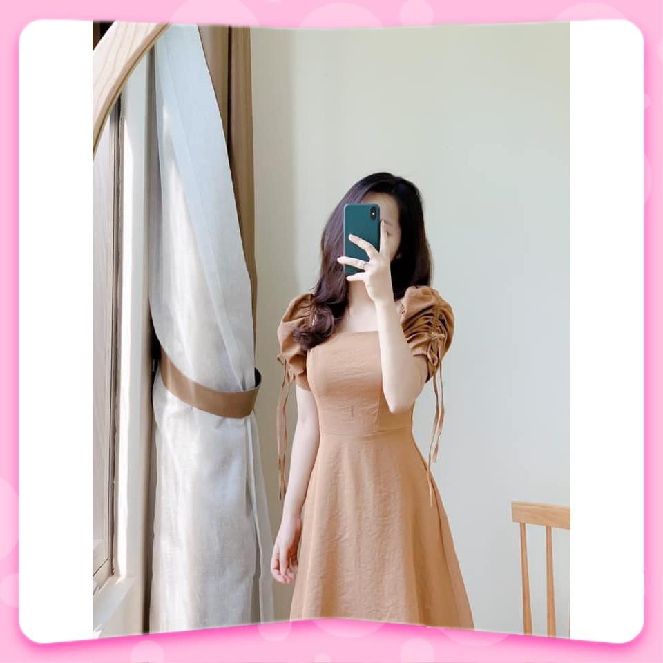 Đầm Nữ, Đầm dự tiệc cổ vuông tay bồng rút dây sang chảnh V