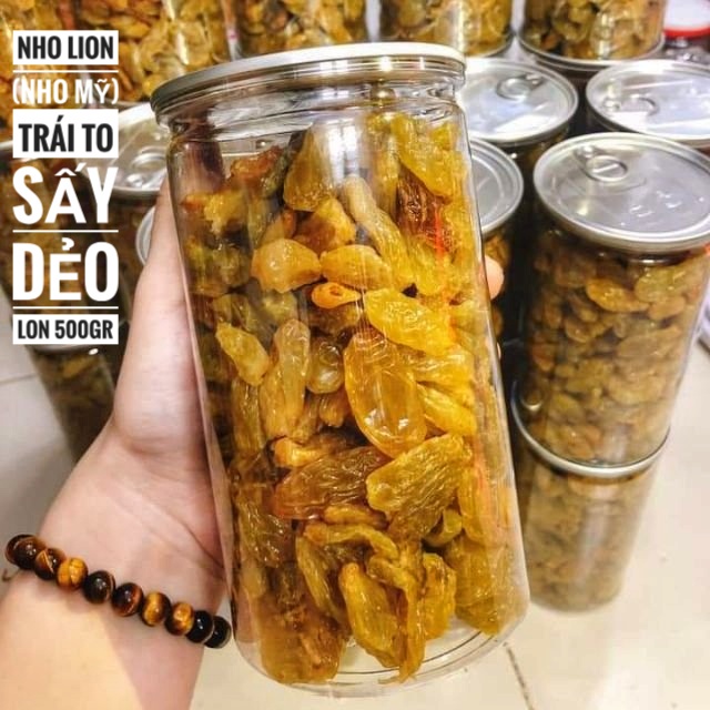 Nho Lion Vàng Sấy Dẻo Không Đường Trái To - Lon 500gr