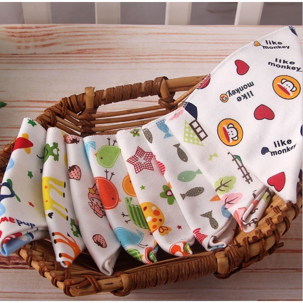 Set 5 Khăn Yếm Tam Giác Vải Xô Có Cúc Bấm Cho Bé (Màu ngẫu nhiên)