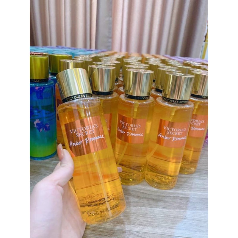 XỊT TOÀN THÂN VICTORIA SECRET MÙI AMBER
