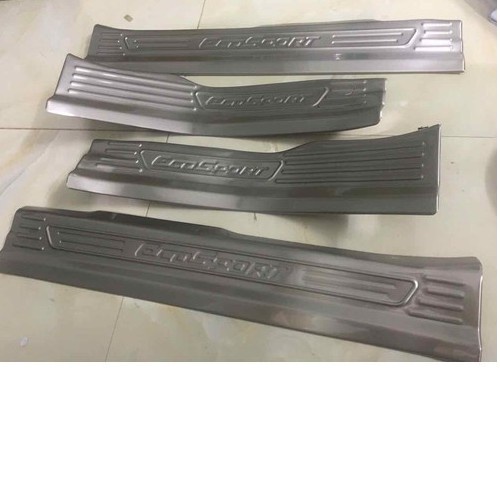 Ốp bậc cửa, nẹp bước chân trong ngoài xe Mazda Cx5 2014 2015 2016 2017- mẫu INOX