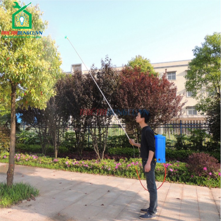 Cần phun xịt kéo dài 2,3m thu ngắn 50cm như ăng ten nhỏ gọn tiện lợi