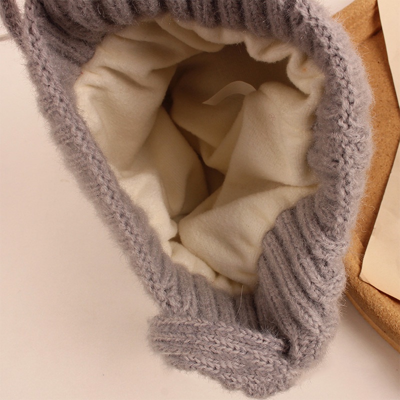 Mũ trùm đầu beanie đính quả bóng lông xù xinh xắn đáng yêu dành cho trẻ em