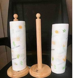 Cọc gỗ để cuộn giấy lau đa năng. Cây đỡ cuộn giấy decor