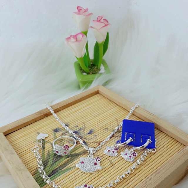 Set bạc mèo kitty cho bé yêu