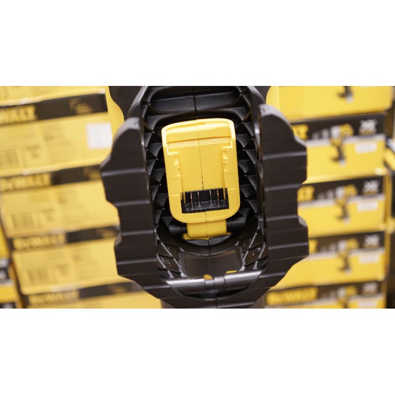 DMTT Máy Thổi Lá Dùng Pin 20V Dewalt DCM562N