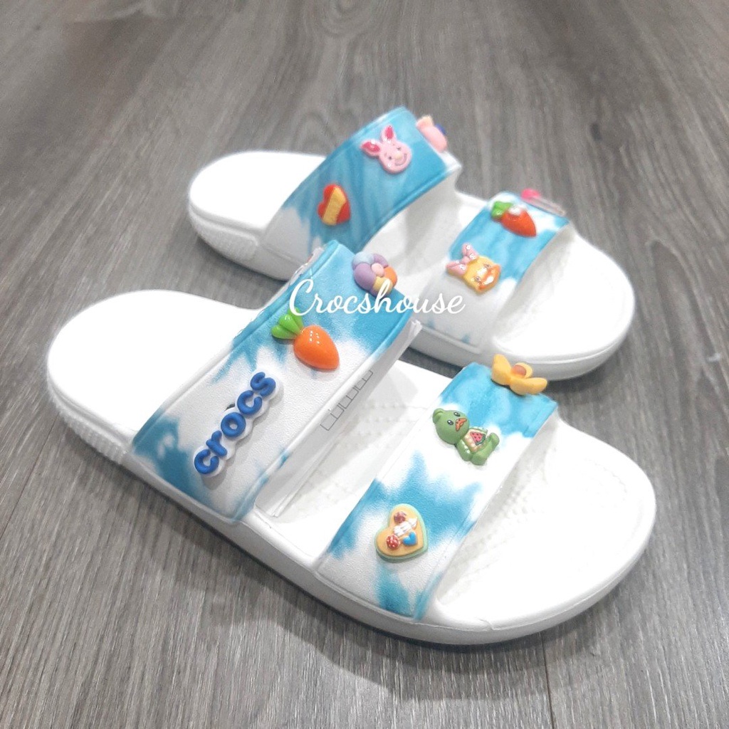 Dép cross hai quai ngang hoạ tiết classic tặng 2 sticker gắn dép, dép quai ngang cross nam nữ - Nhà Cá Sấu