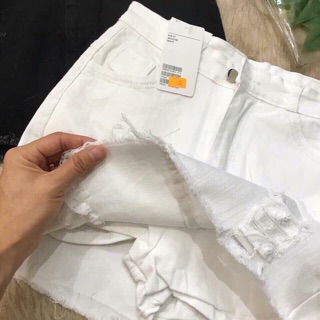Váy quần rách trắng đen