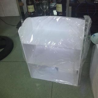 Tủ trưng bày  khách đặt