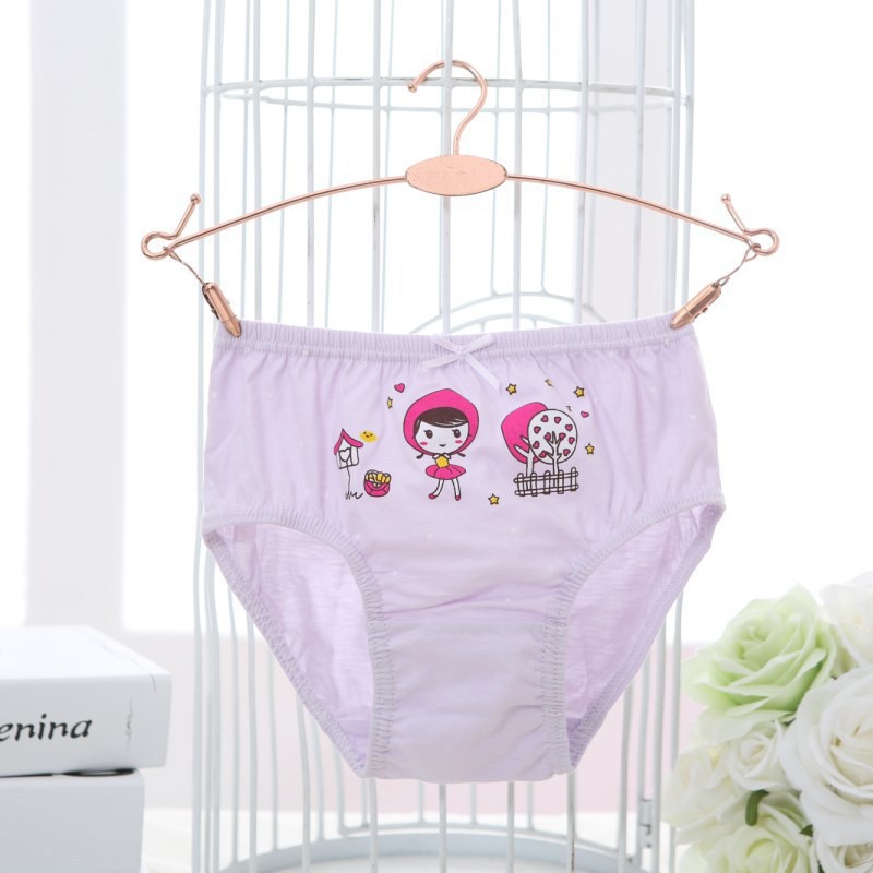 Set 5 quần lót bé gái Hàn Quốc 100% vải cotton thoáng mát, an toàn cho sức khỏe của bé mẫu Cô Bé Quàng Khăn Đỏ