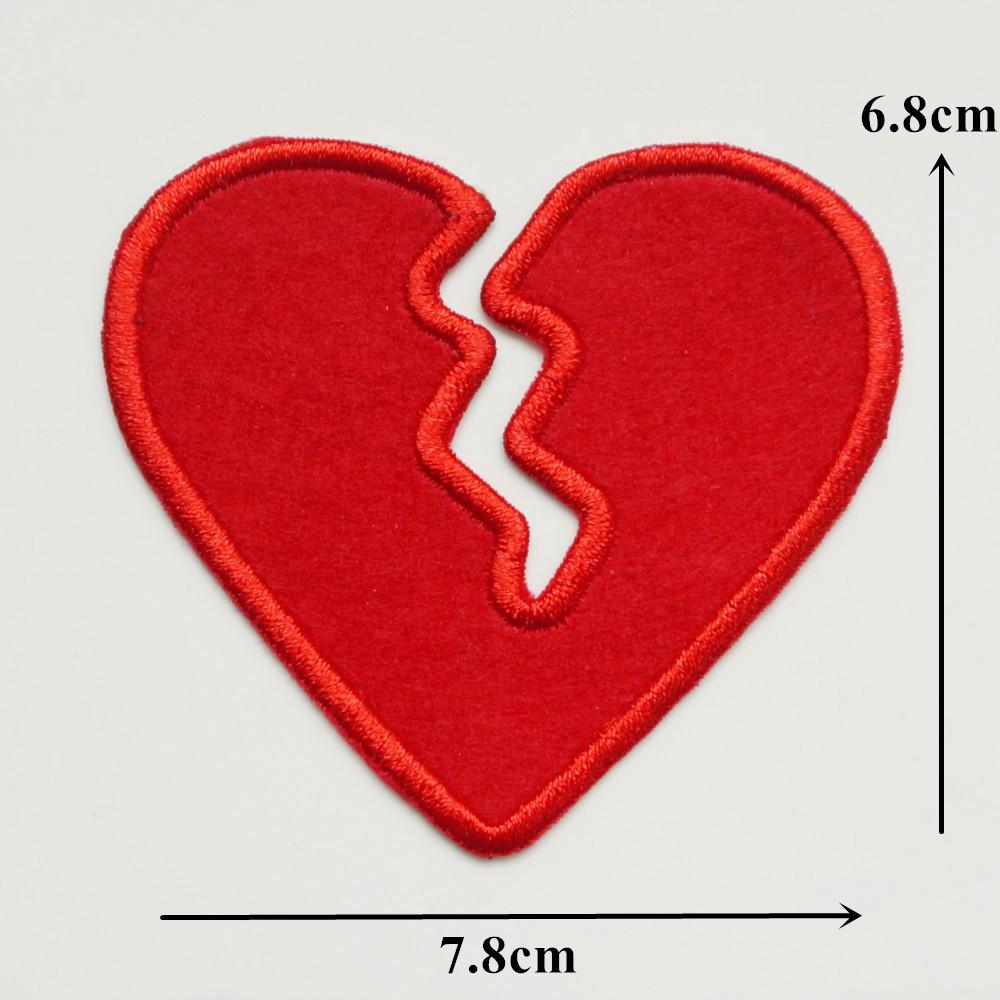 Sticker Ủi Thêu Hình Trái Tim Đỏ