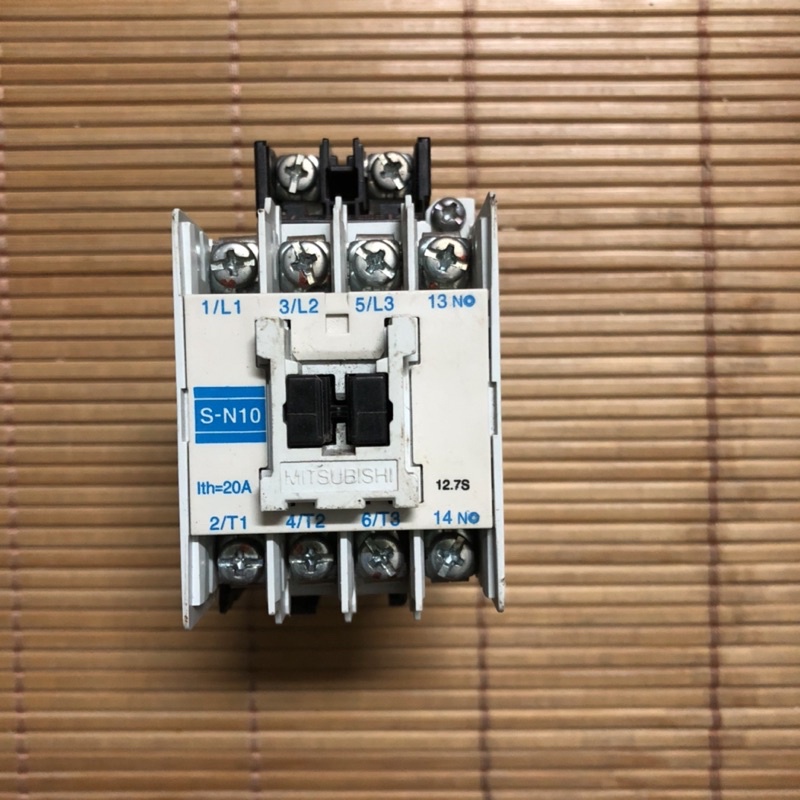 Khởi động từ, Contactor ST-10A Mítubishi coil 24VDC, 110V-220VAC
