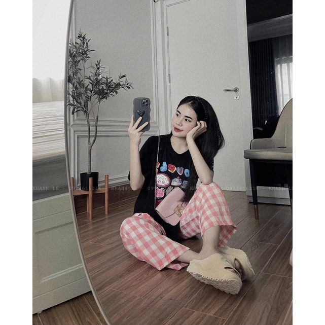 [ 𝐅𝐑𝐄𝐄 𝐒𝐇𝐈𝐏 ]SÉT ÁO PHÔNG Love MIX QUẦN SUÔNG CARO HỒNG , ÁO COTTON MỀM MIN LẮM Ạ