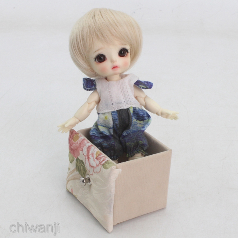 Tóc Giả Ngắn Màu Be Cho Búp Bê BJD 1 / 8