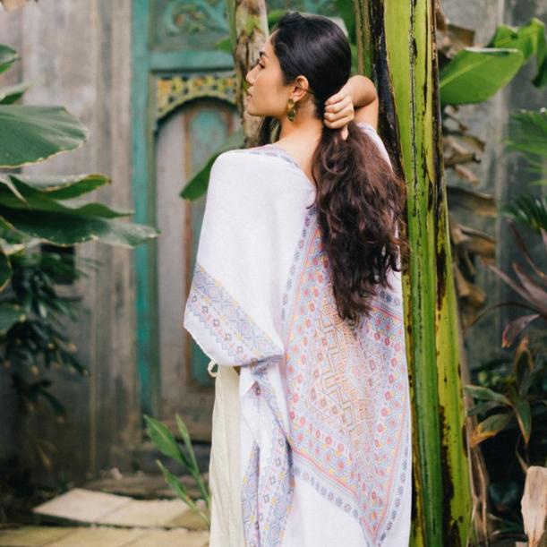 Isyana Áo Khoác Ngoài Bikini Bằng Viscose Viscose Màu Trắng Mặc Ngoài Bikini/Đi Biển