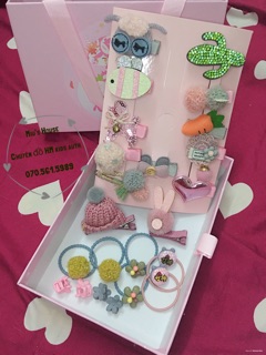 Set kẹp tóc + dây buộc tóc bé gái