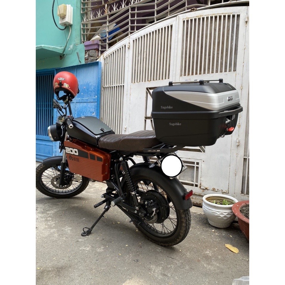 Thùng xe máy điện Datbike Weaver 200, thùng Givi B32N_ADV và baga lắp chuẩn theo xe