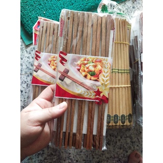 Vỉ 10 đôi đũa gỗ ( gỗ tự nhiên )