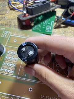 Tụ điện 450v 220uf