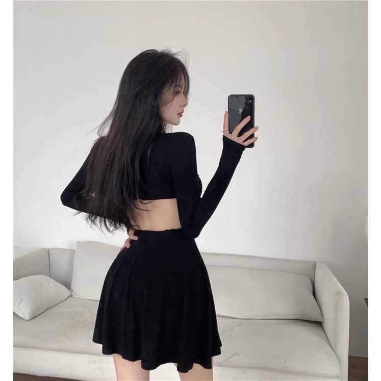 Đầm body xoè hở lưng Ulzzang