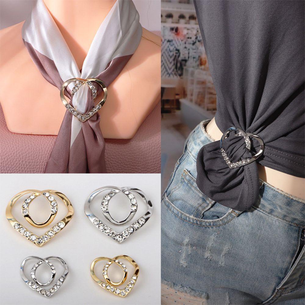 HS Kẹp Khăn Choàng Tròn Hình Bướm Đính Đá Nhiều Màu Sắc