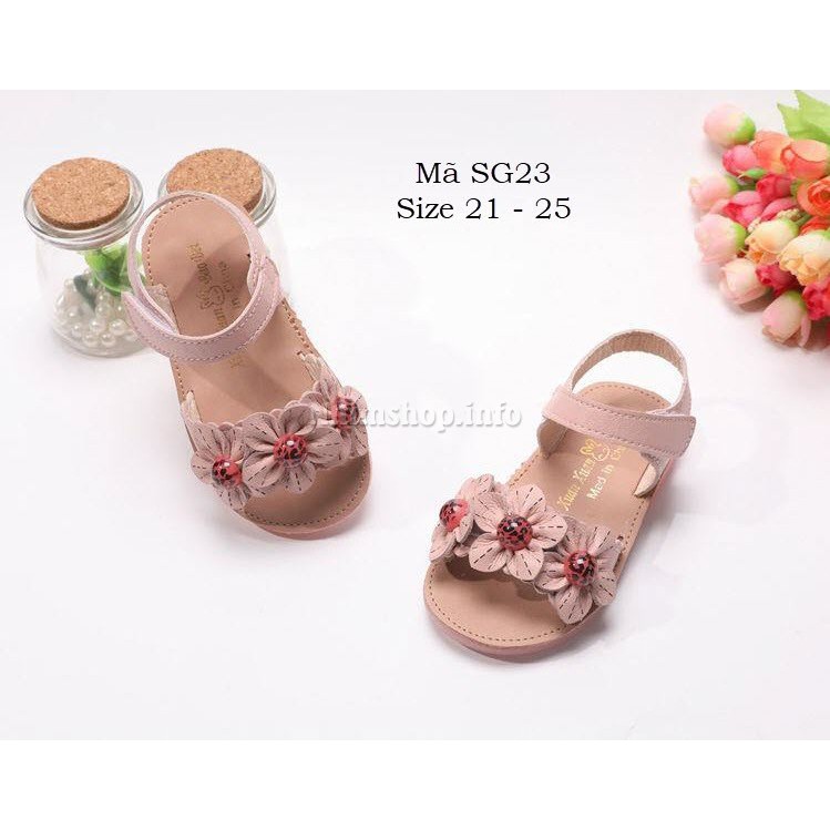 Sandal bé gái 1 - 3 tuổi kiểu dáng Hàn Quốc da Pu mềm gắn hoa xinh xắn SG23