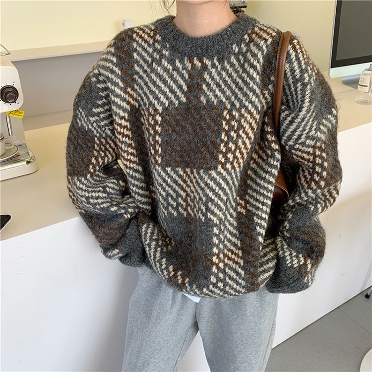 Áo Sweater Dệt Kim Chui Đầu Kẻ Sọc Màu Tương Phản Thời Trang Thu Đông Cho Nữ