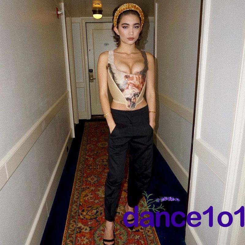 Áo Croptop Sát Nách Cổ Vuông Hoạ Tiết In Thiết Kế Quyến Rũ