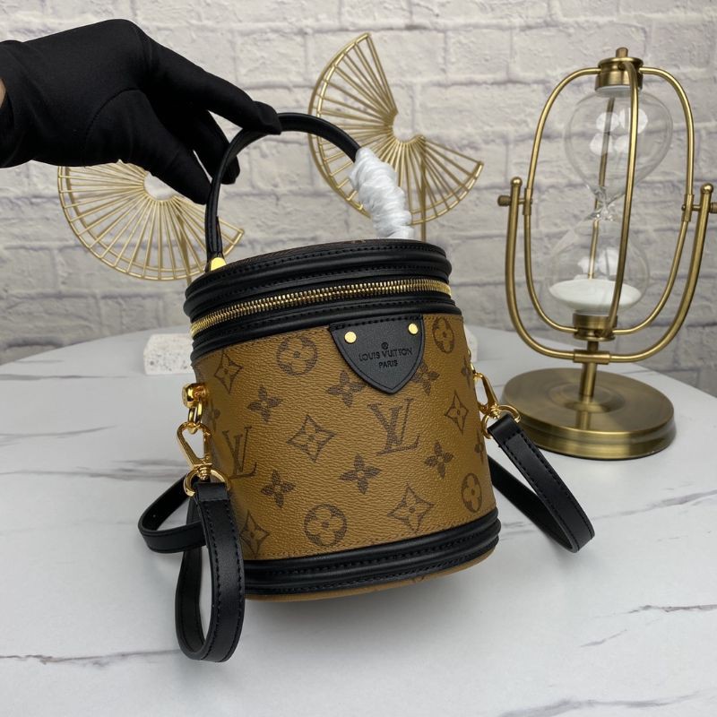 túi xách đeo chéo nữ da thật dáng hộp tròn họa tiết monogram reverse LV