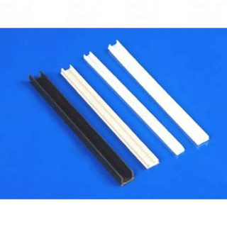 nẹp nhựa che rãnh nhôm định hình (1m chia 4)