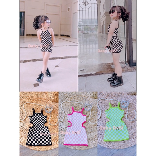 Váy ôm body caro xẻ eo cho bé gái