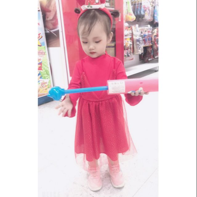 Váy xoè nhiều tầng