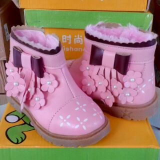 Giày bốt bé gái A08