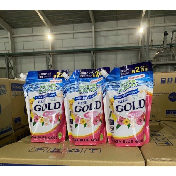 Nước Giặt Xả Hương Nước Hoa Blue Gold Nhật Bản 1500ml