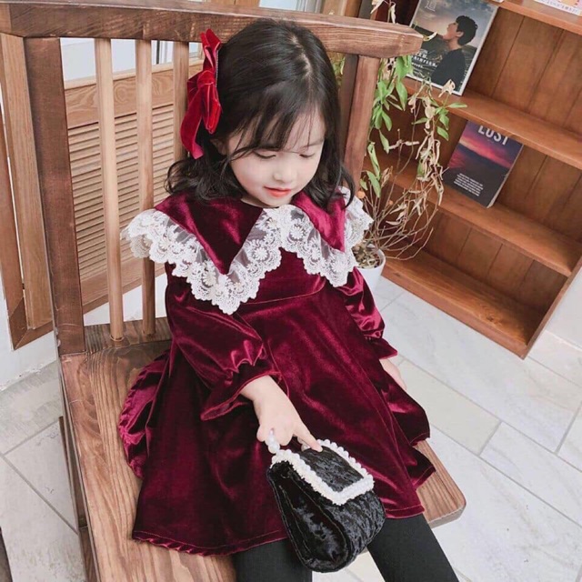 VÁY NHUNG CỔ REN BÉ GÁI
