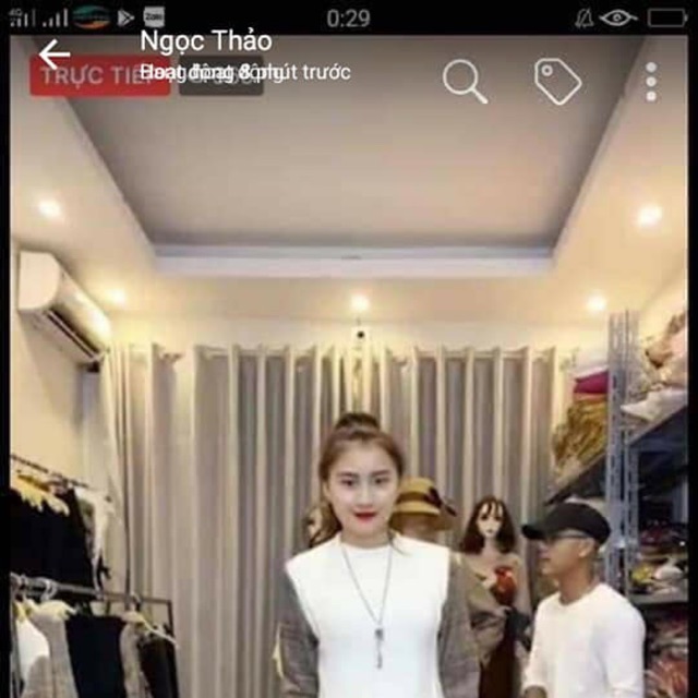 Áo len pha màu trắng