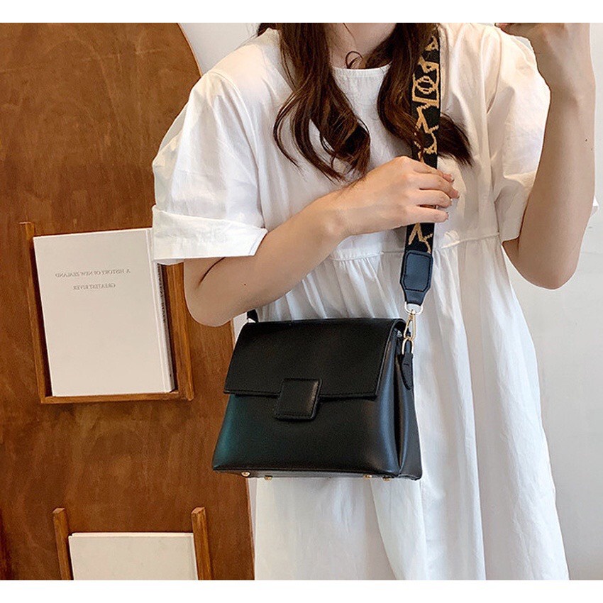 Túi đeo chéo, túi công sở khóa da cao cấp trẻ trung, năng động SMN371