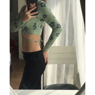 Áo croptop Pacsun chỉ còn nâu size M