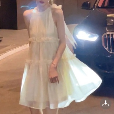 Đấm nữ cổ yếm dáng chữ A, đầm nữ dáng xòe ngang gối chất tơ hàng Quảng Châu