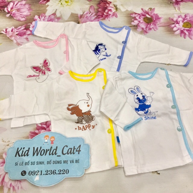 Áo trắng Baby Leo khuy cài lệch tay dài cho bé sơ sinh