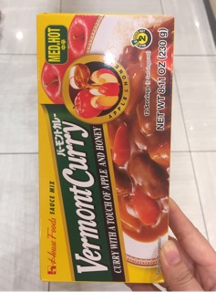 Viên Xốt Cà Ri Cay Vừa Vermont House Foods 230g